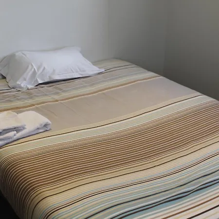 酒店 Et Restaurant De La Gare Torigny-les-villes *